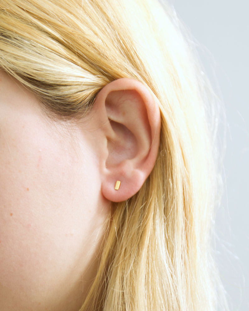 עגילי ממפיס מלבן