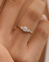 טבעת עינב שלושה יהלומי מעבדה