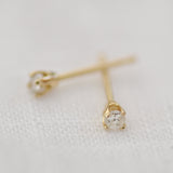 Petite white diamond earring (6052422025374)