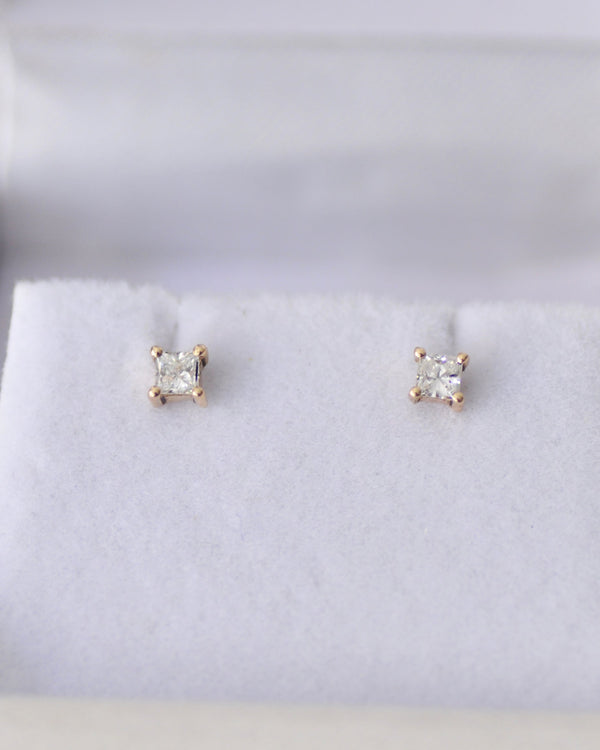 Princess diamond earring (6075512979614)